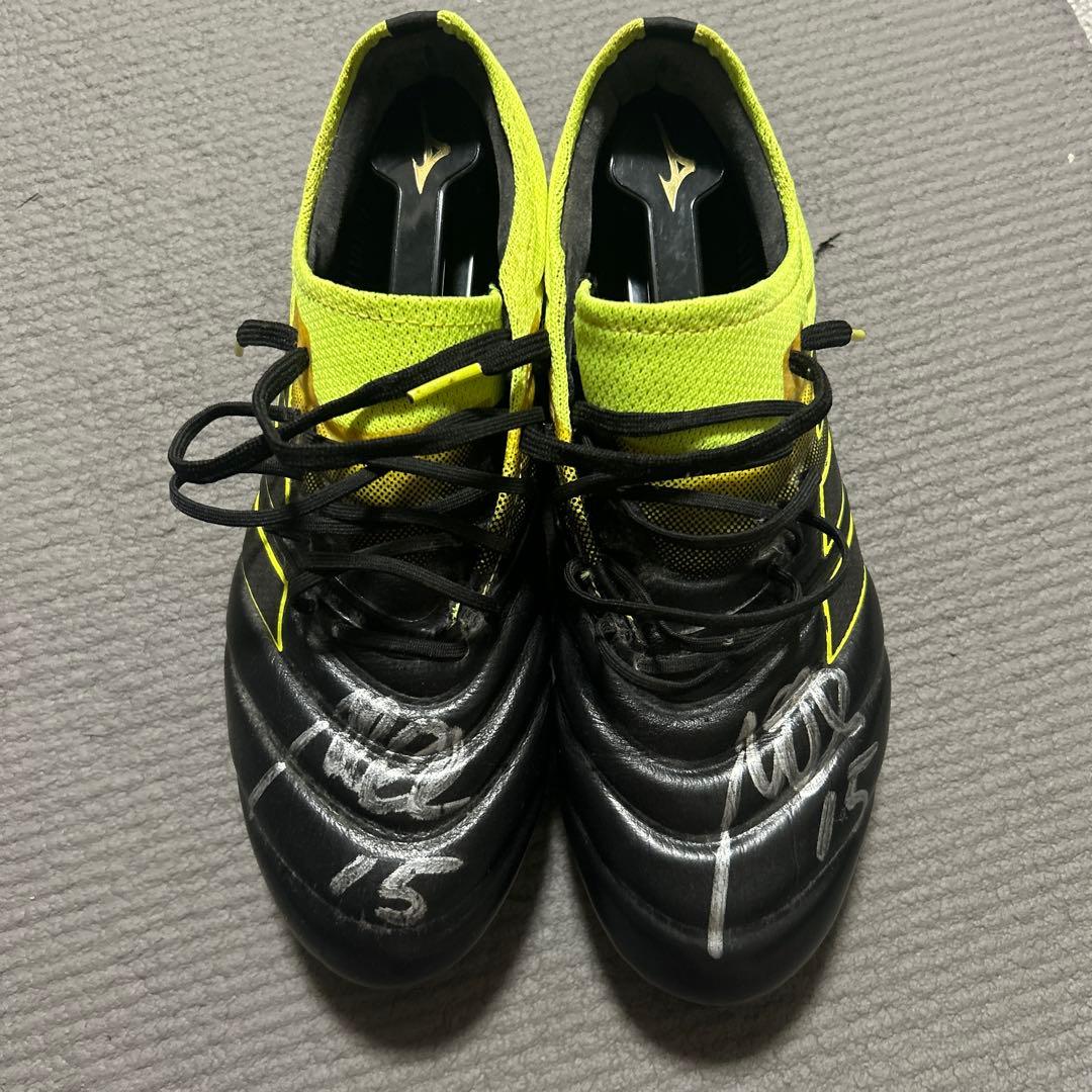 adidas コパ サッカーシューズ 黒、黄緑 プロ森本貴幸 サイン入りスパイク