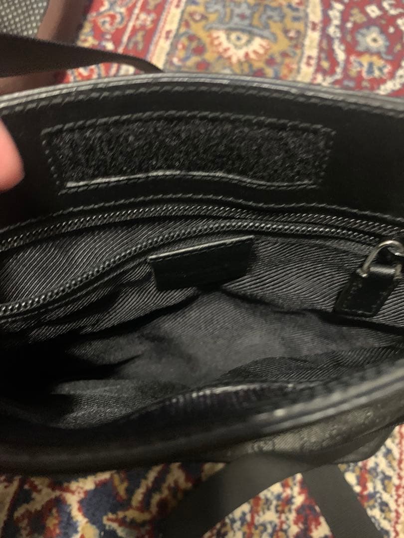 Gucci ショルダーバッグ　gg柄