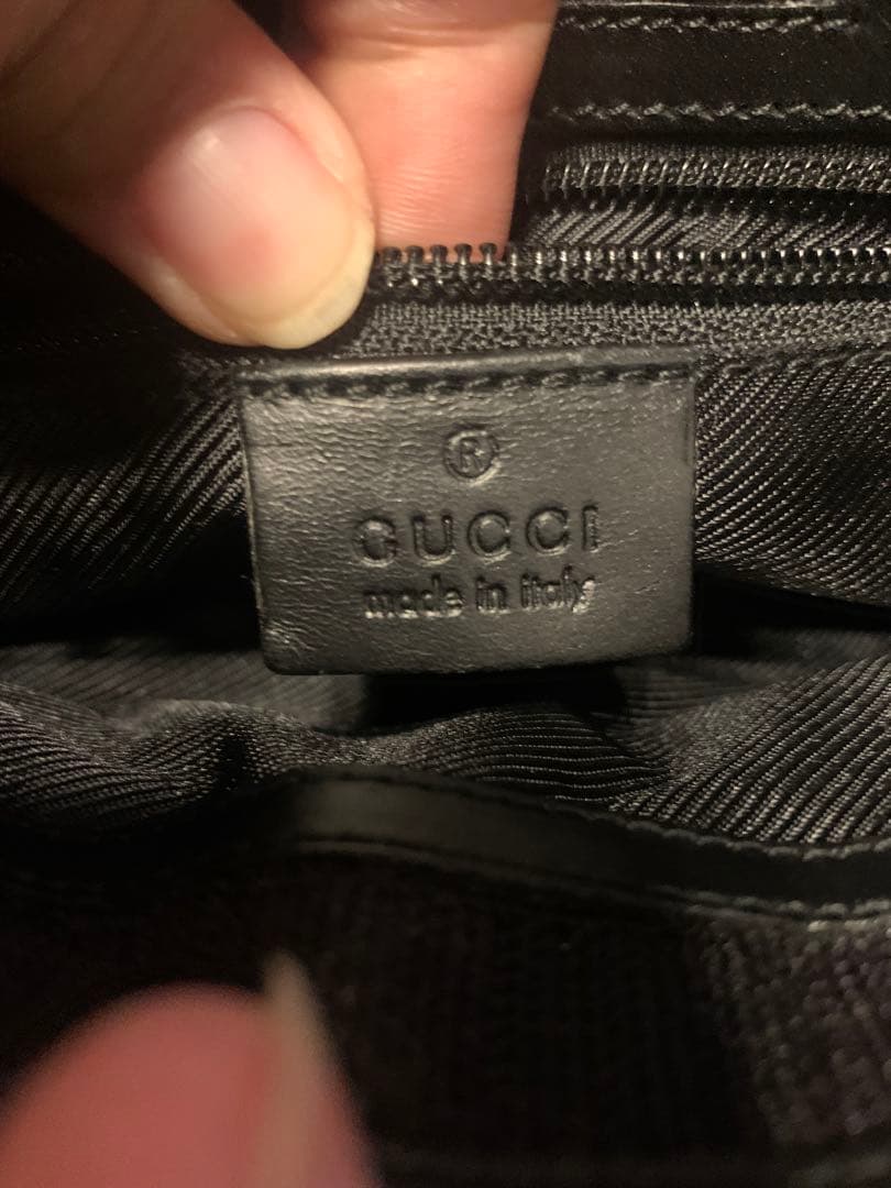 Gucci ショルダーバッグ　gg柄