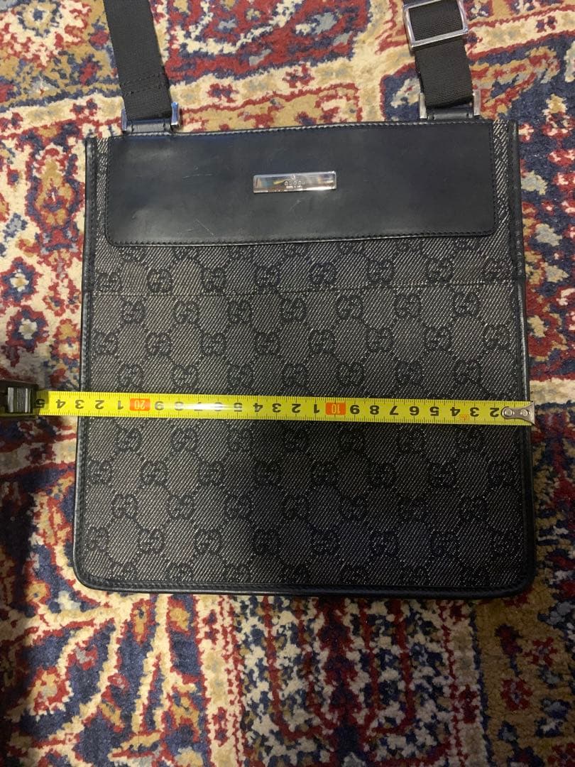 Gucci ショルダーバッグ　gg柄