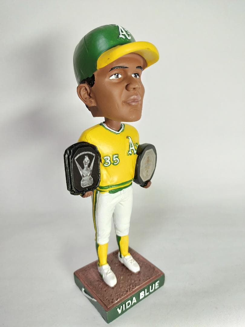 ヴァイダ・ブルー／”サイヤング賞＆MVP” ボブルヘッド人形 (2024）