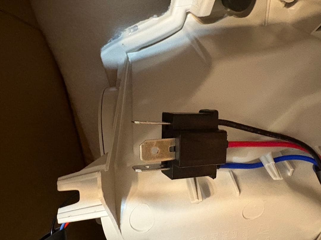 ハイエース　インナーブラックLED ライト