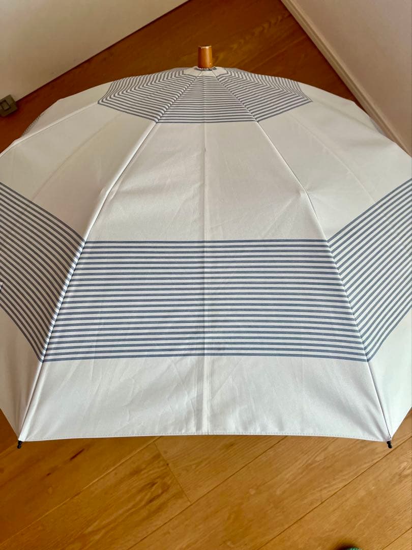 【サンバリア 100】 折りたたみ日傘 ２段折 / ボーダー ブルー