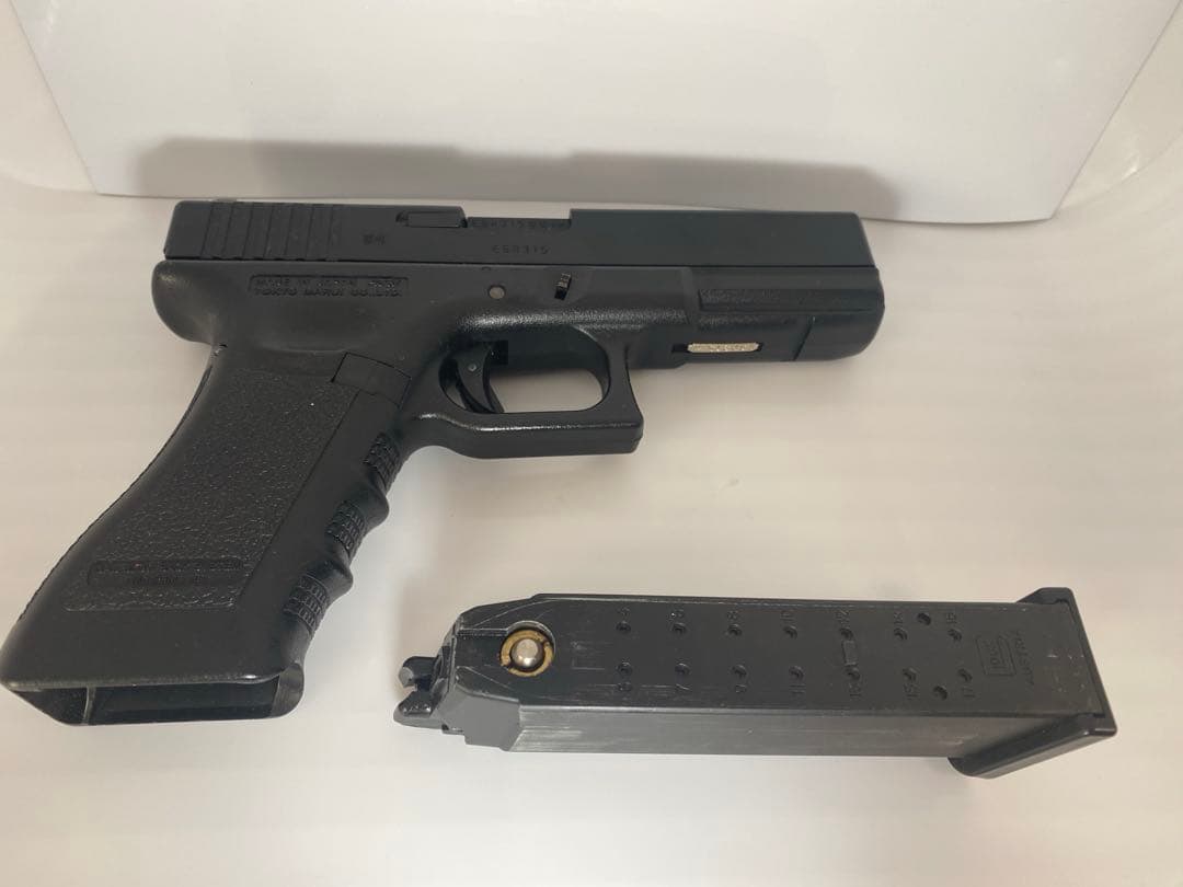 グロック18c メーカー名···東京マルイ