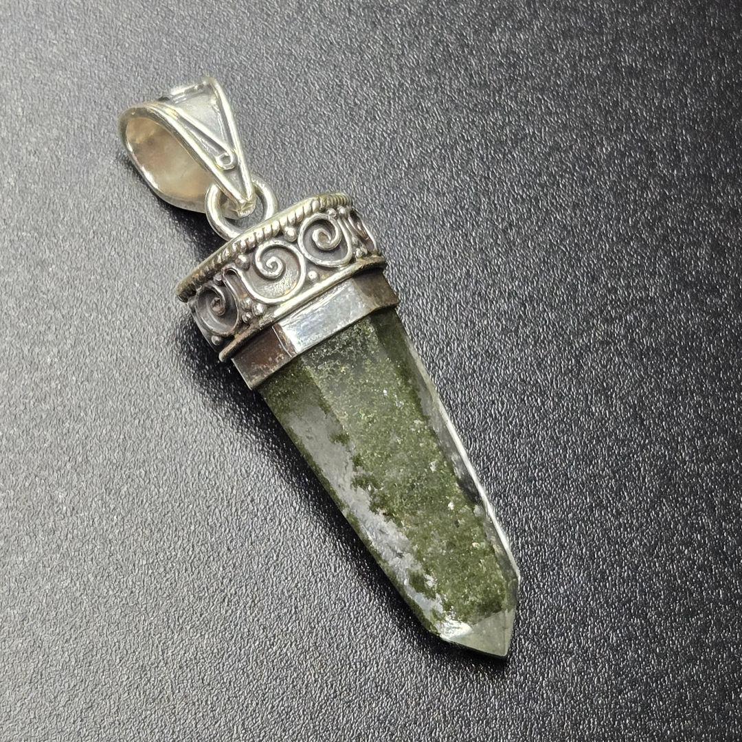 【超希少石/最強品質】虹入りガネーシュヒマール産水晶ポイント＊30mm＊　天然石