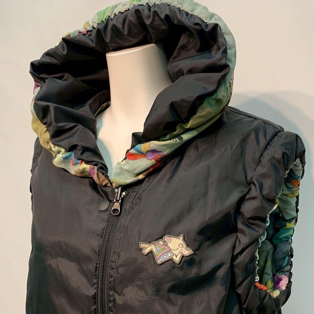 美品✴︎アルベロベロ ブタさん 花柄 リバーシブル ダウンベスト