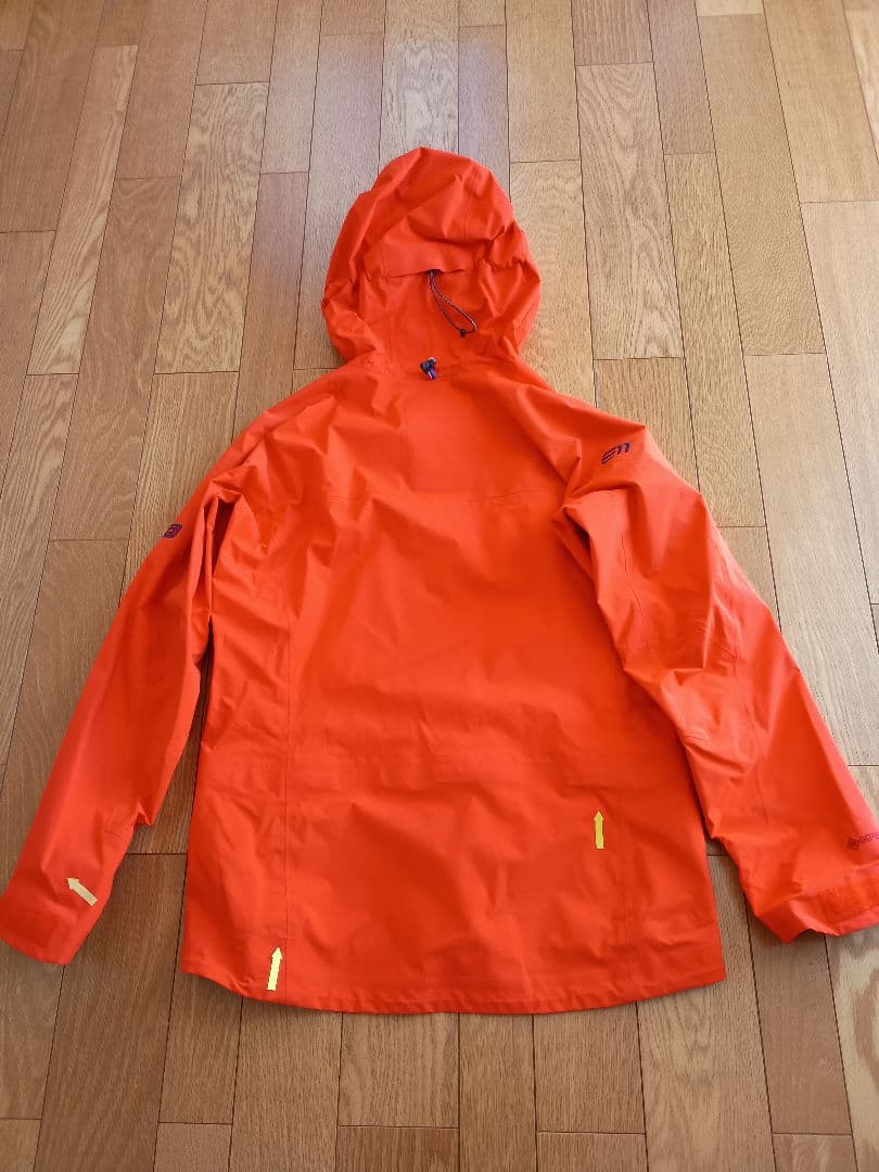 ステート オブ エレベネート M Bec de Rosses Jacket