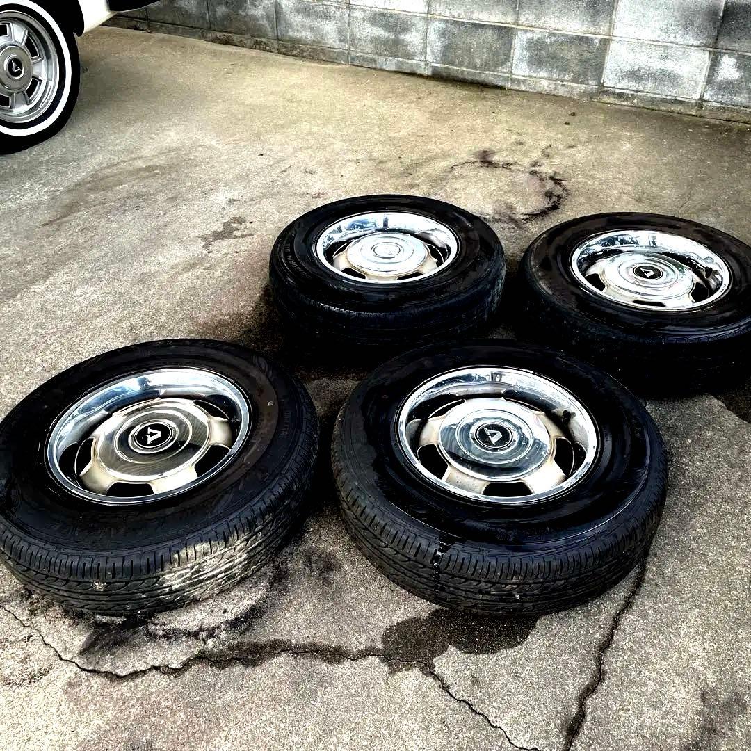 VOLVO ボルボ　240 スチールホイール　セット