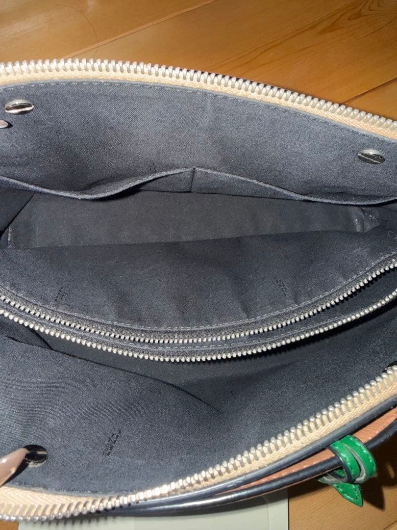 FENDI バイザウェイ ミディアム　ブラック