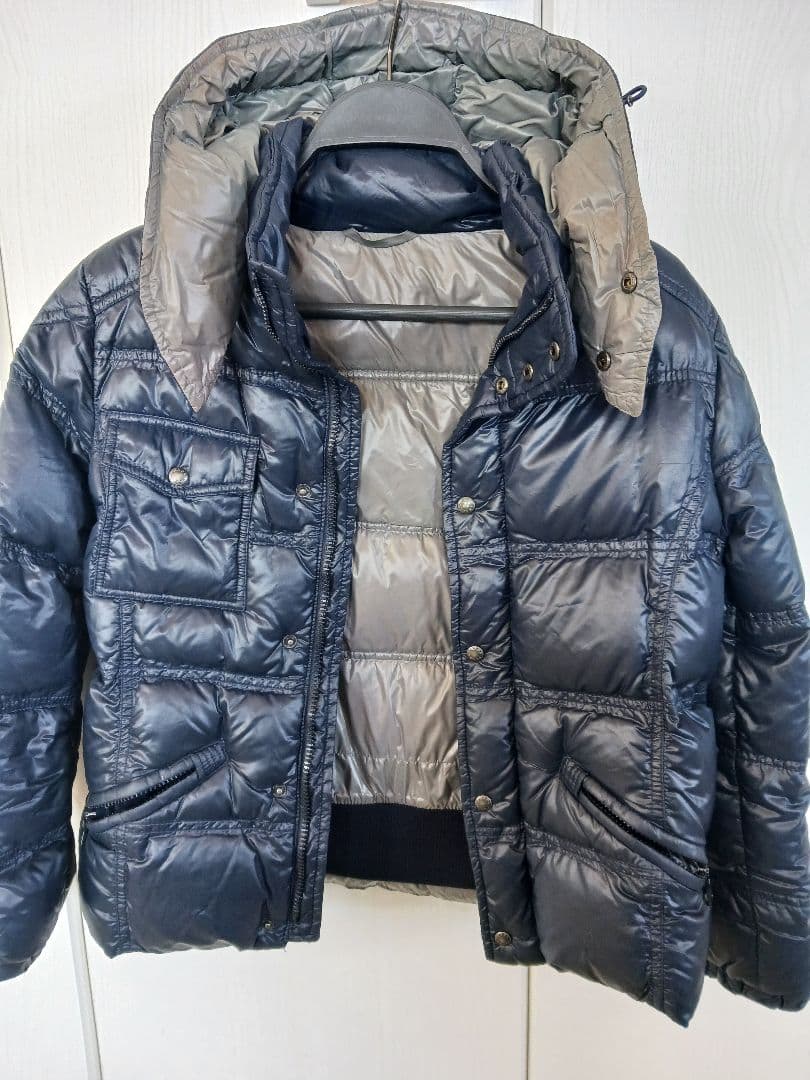 Janie　 PRADAネイビー ダウンジャケット08サイズ
