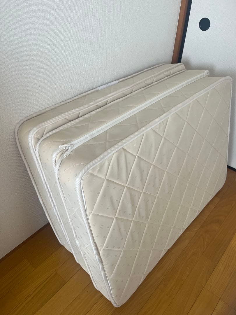 ベルメゾン　分割コイルマットレス　三つ折り
