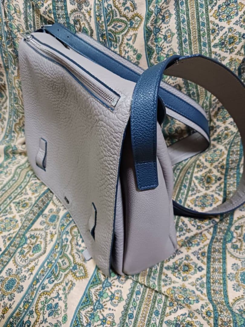 和ぴち　フルラ ジョーヴェ ショルダーバッグ 大容量