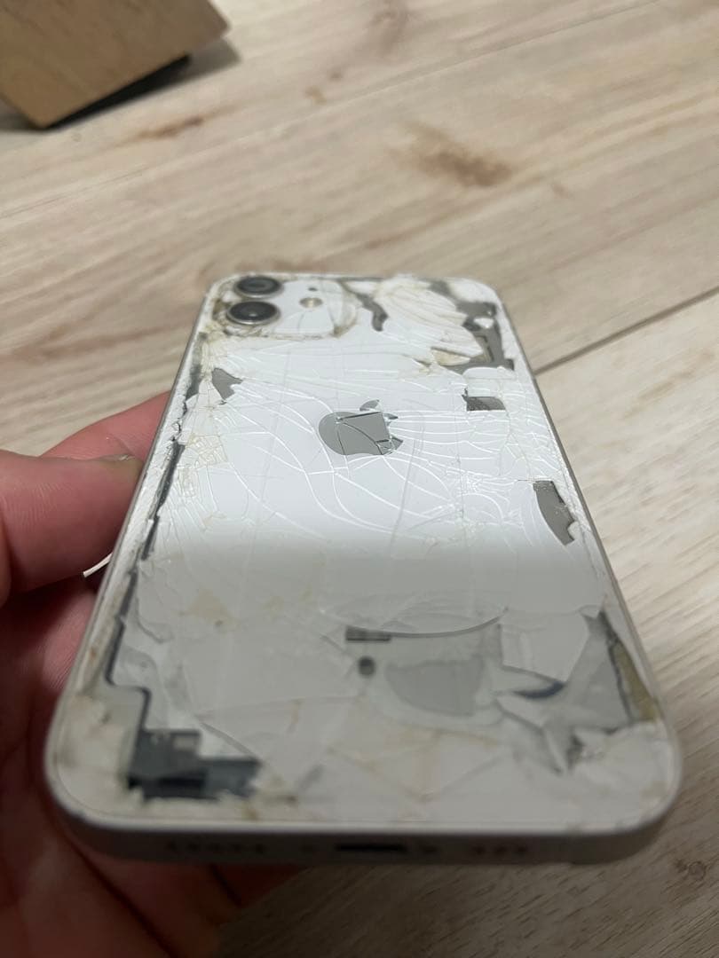 iPhone12 64GB 背面カメラ割れあり