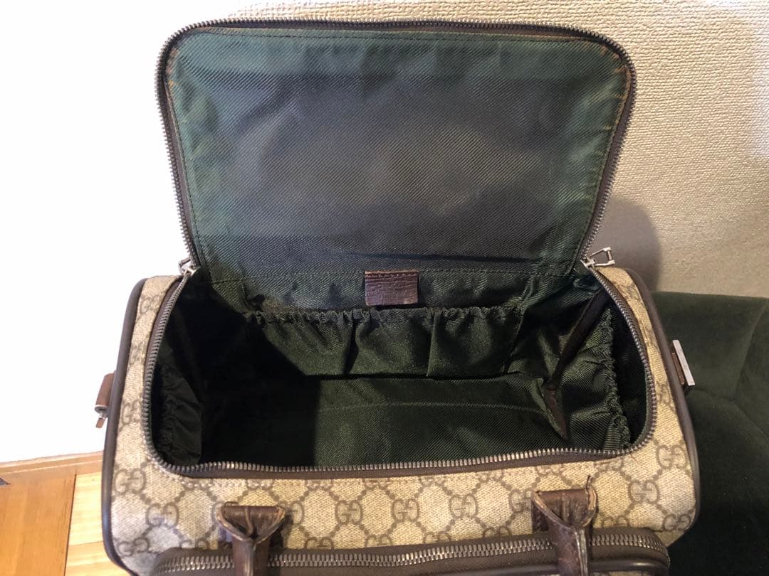 GUCCI キャリーオンバッグ