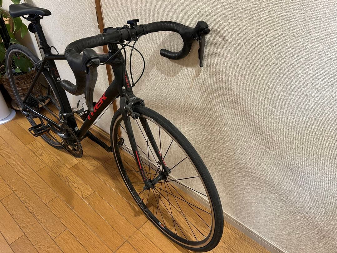 [極美品]ロードバイク　TREK ブラック ライト　反射板　ドリンクホルダー付き