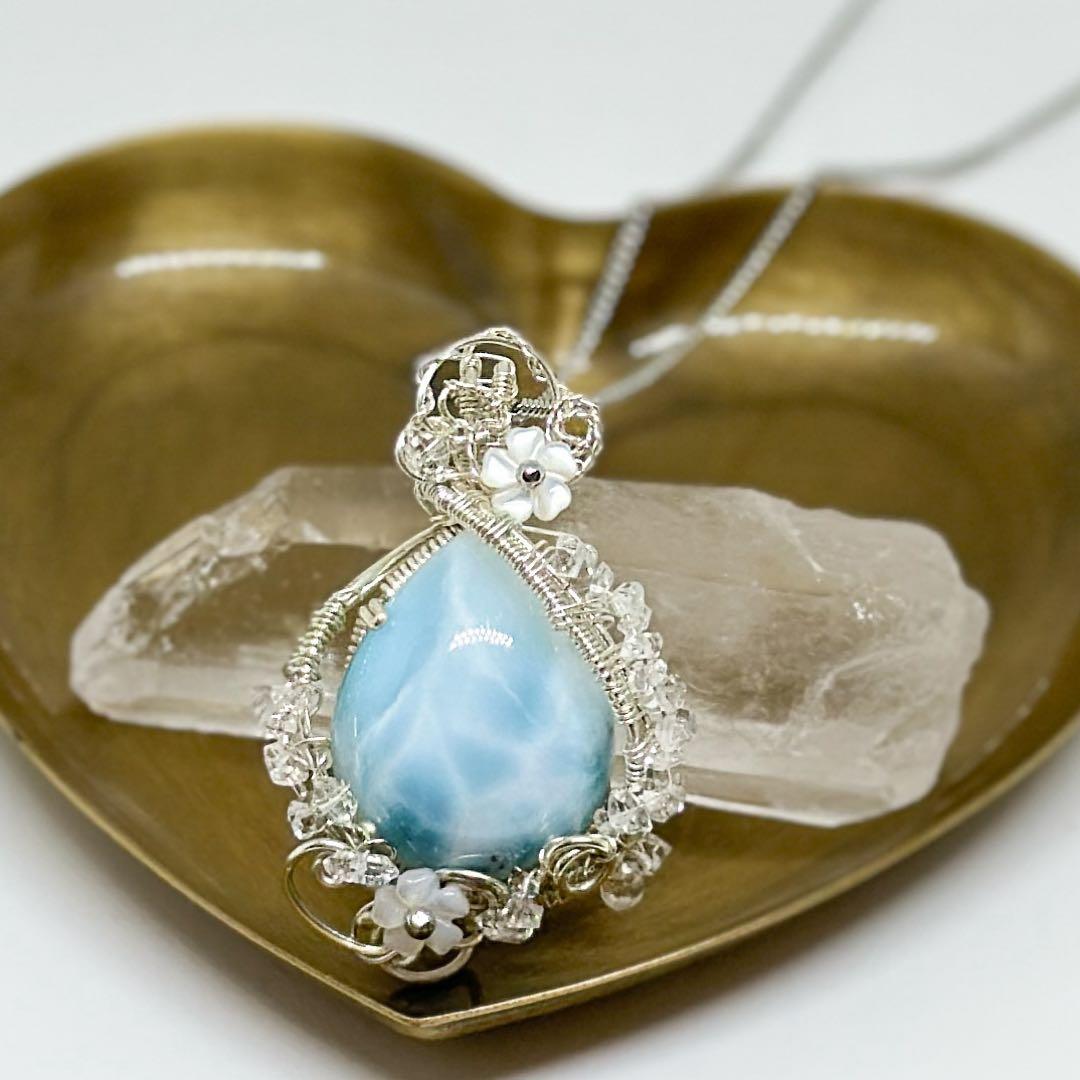 カリブ海の宝物✴︎ラリマーとクリスタルのワイヤージュエリー