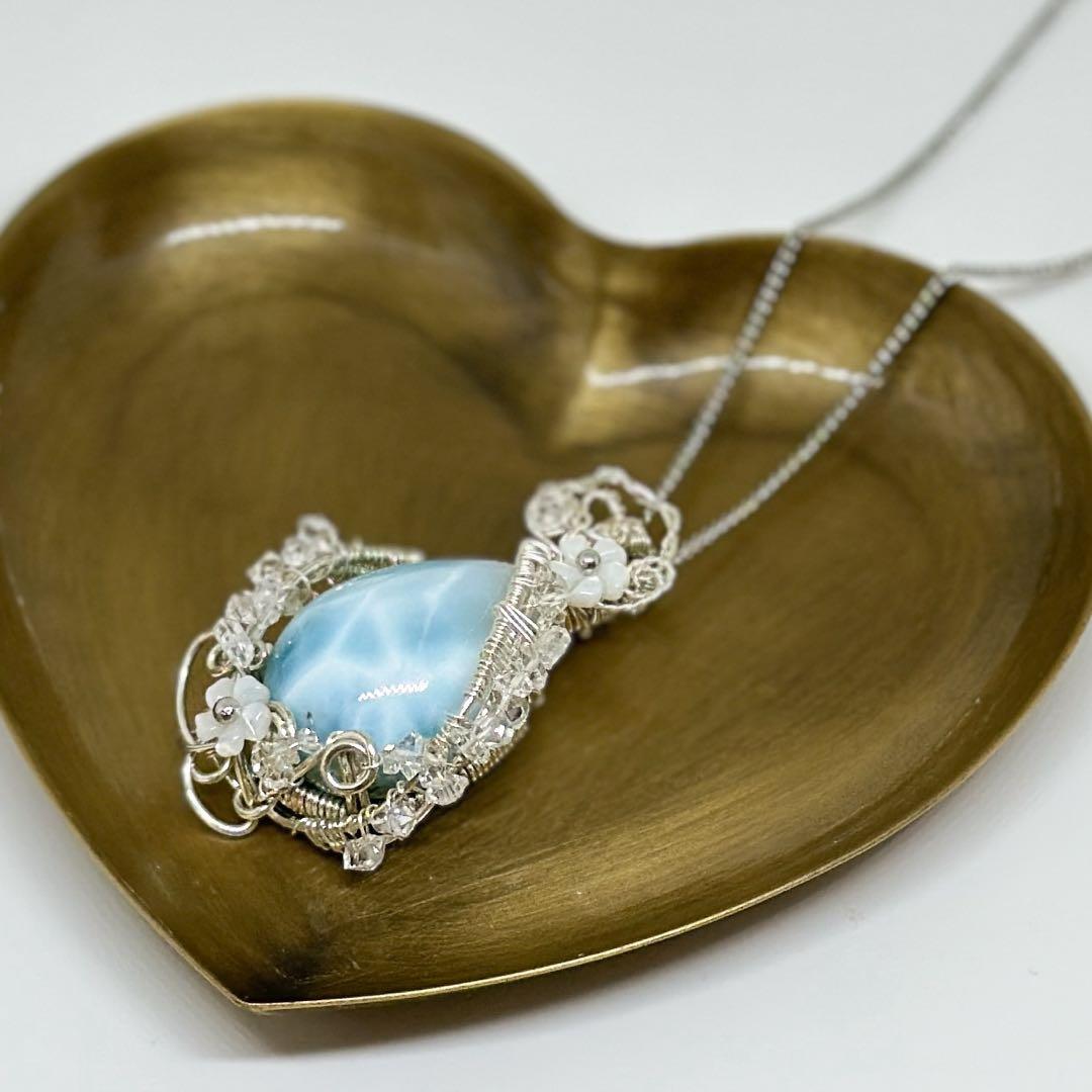 カリブ海の宝物✴︎ラリマーとクリスタルのワイヤージュエリー