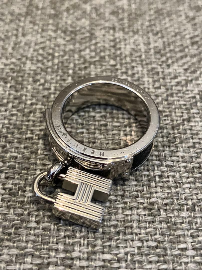 HERMESエルメス スカーフリング ケリー