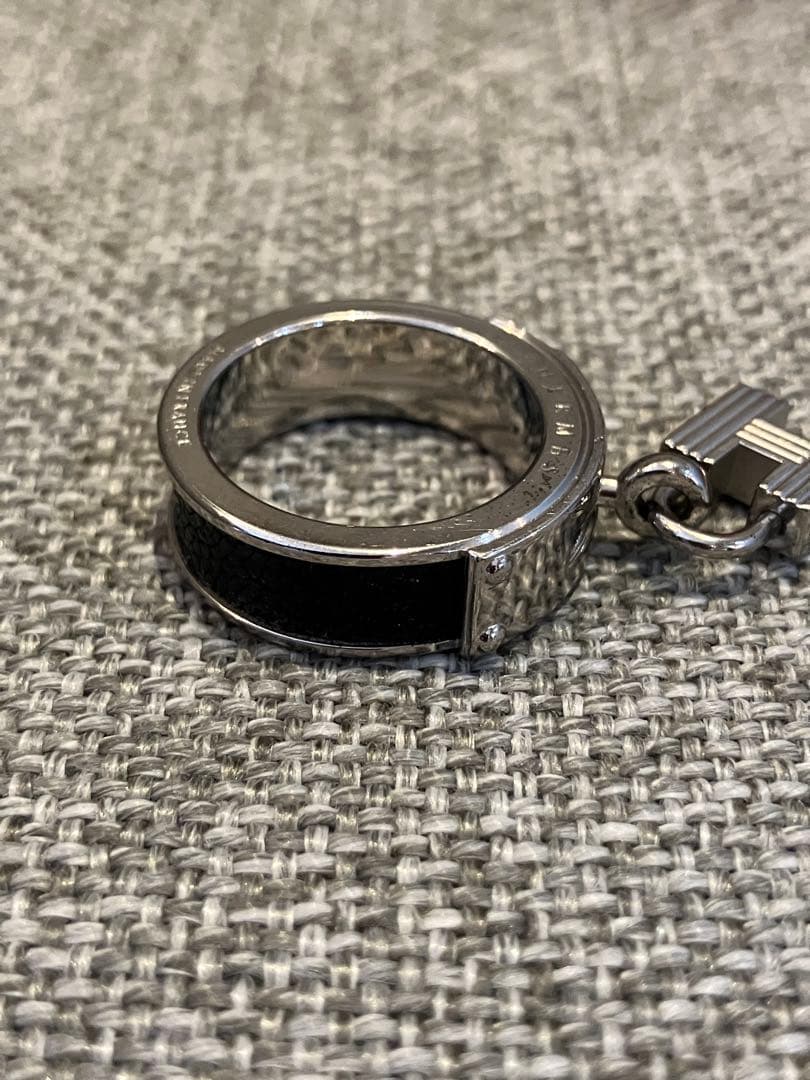 HERMESエルメス スカーフリング ケリー