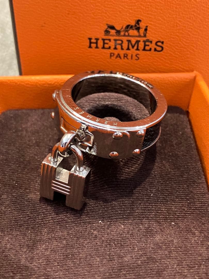 HERMESエルメス スカーフリング ケリー