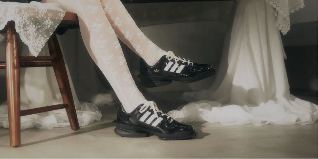 adidas FORUM SQ W ブラック パテント