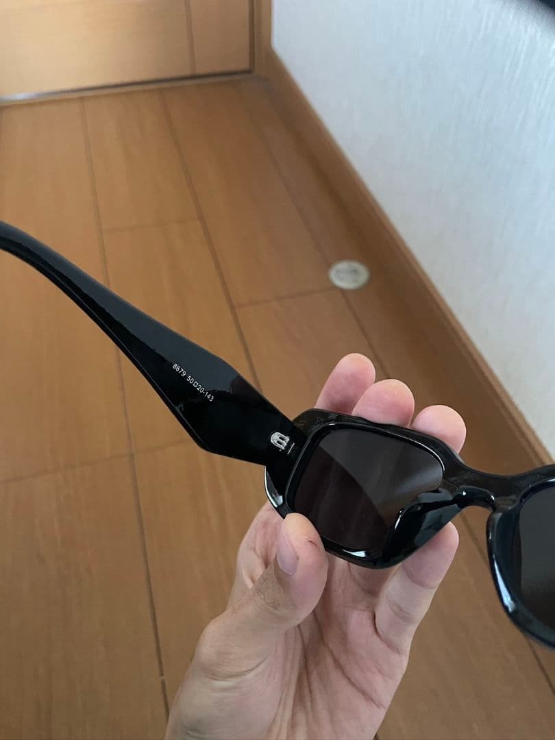 PRADA スクウェア型 サングラス