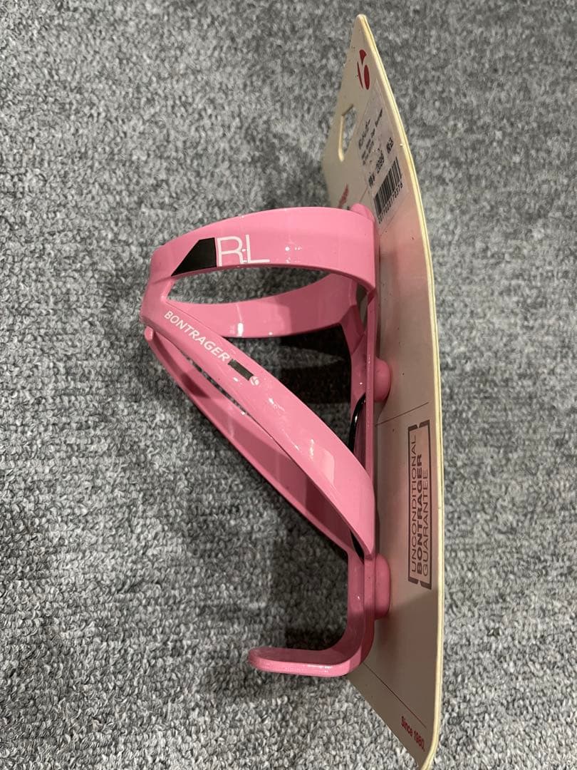 ピンクリボンロードバイクサドル、バーテープ、ボトルケージ3点セット