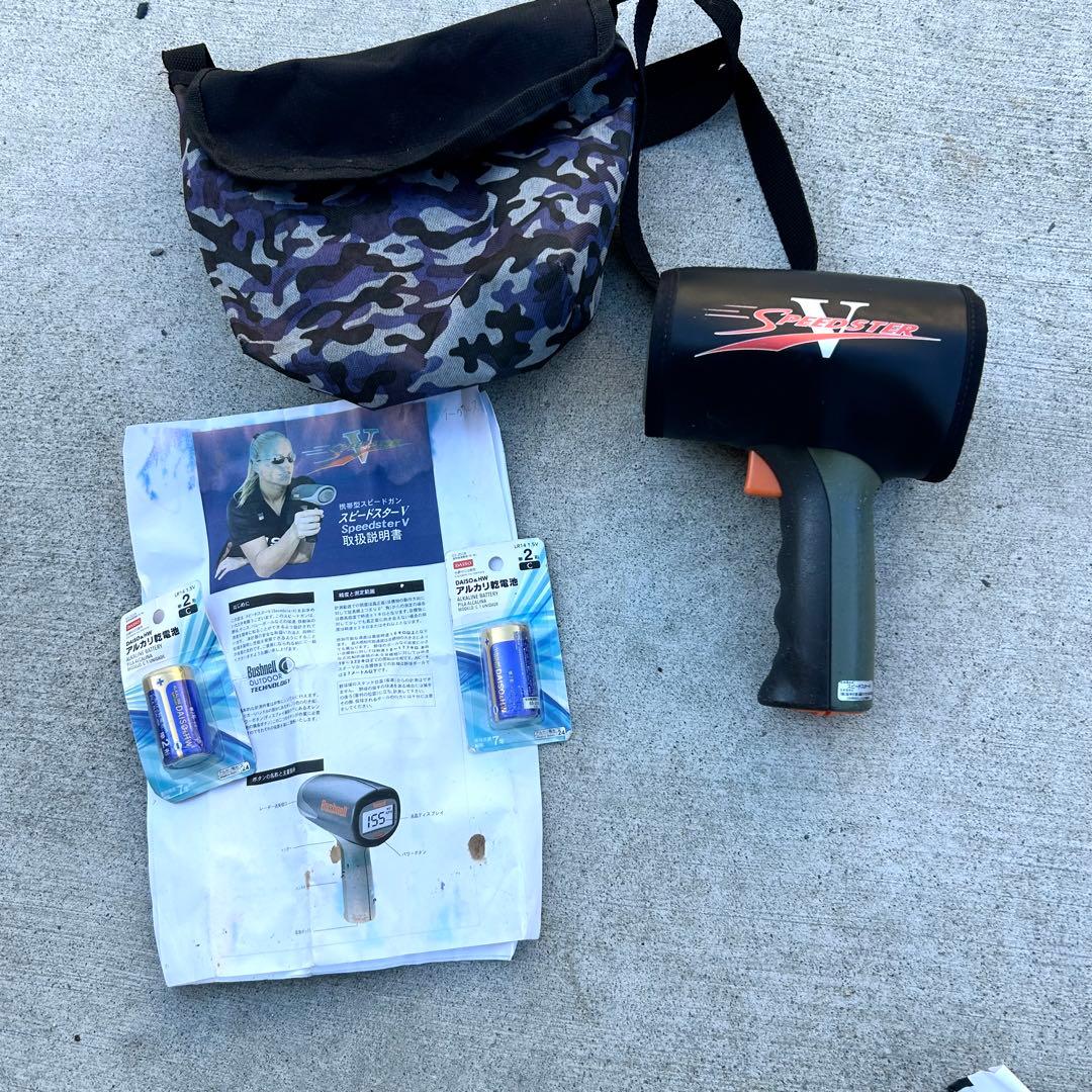 Bushnell スピードスターV スピードガン　電池2個付き　カバー付き