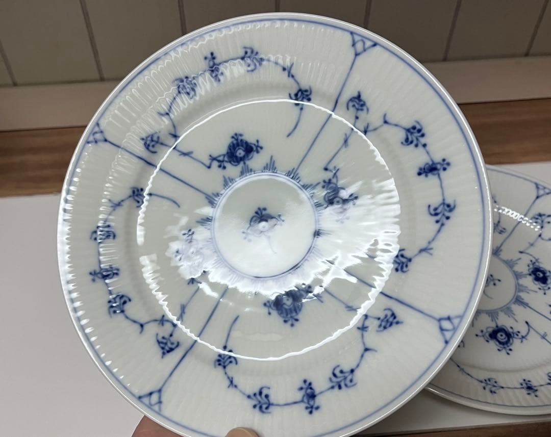 未使用品　ブルーフルーテッド　プレイン　プレート　19cm　2枚