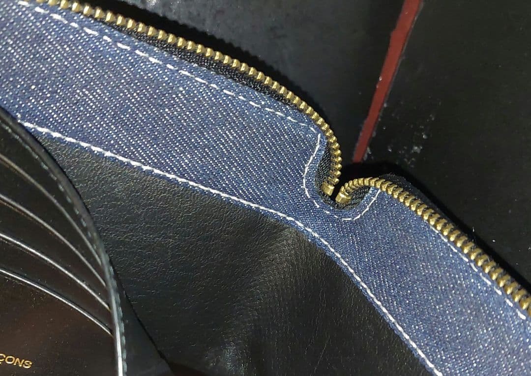 COMME des GARCONS コムデギャルソン　デニムサイフ　スペイン製