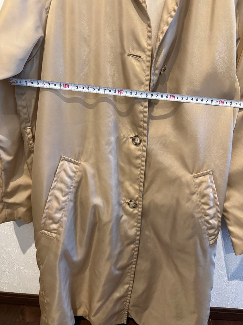 PRADAレインコート