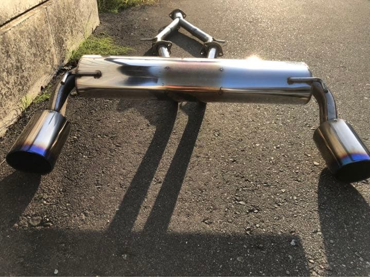 【ちゃーぼー】Z34 マフラー