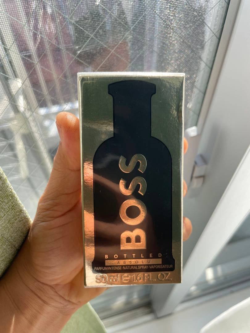 香水(男性用) BOSS BOTTLED ABSOLU 50ml