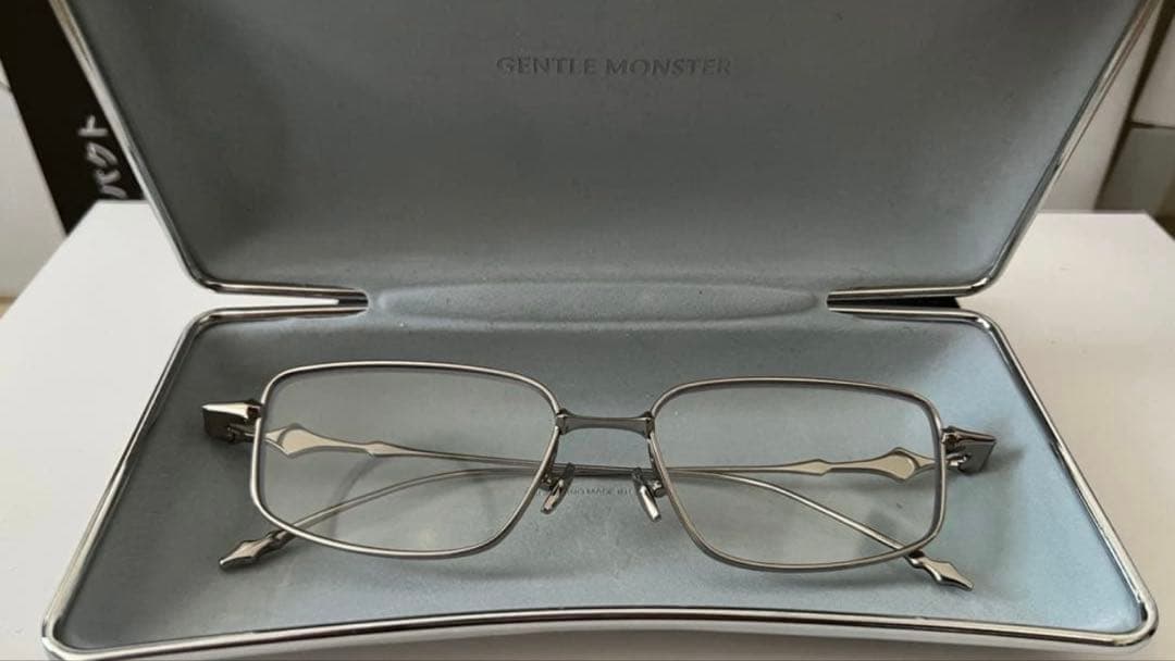 小物 gentlemonster atomic02