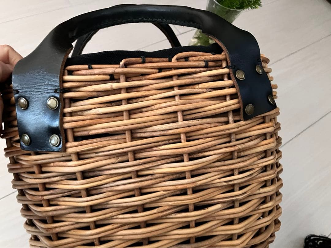 美品エバゴス ebagos＊2本編みバッグ＊ラビットファー被せ付き