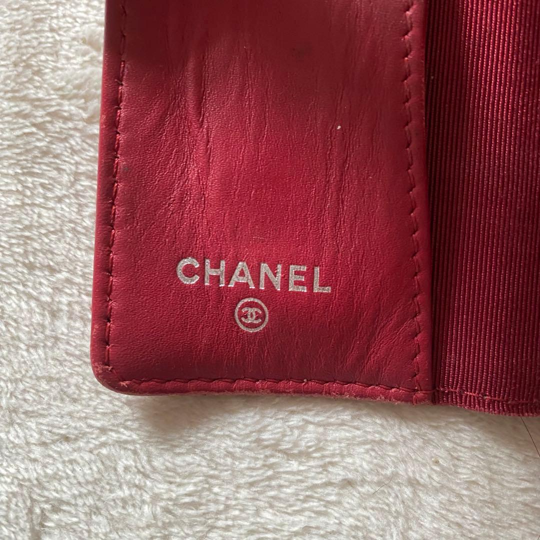 CHANEL レザー キーケース　シャネル　赤　キャビアスキン　マトラッセ
