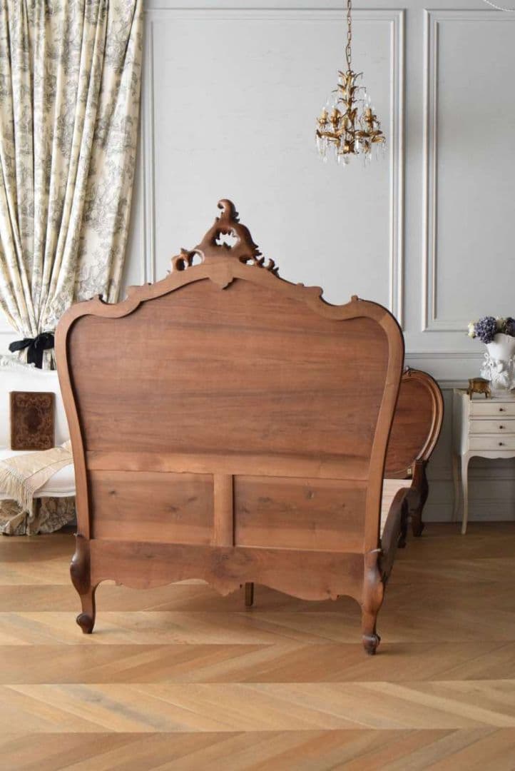 ロココ様式 木製ベッド ブラウン