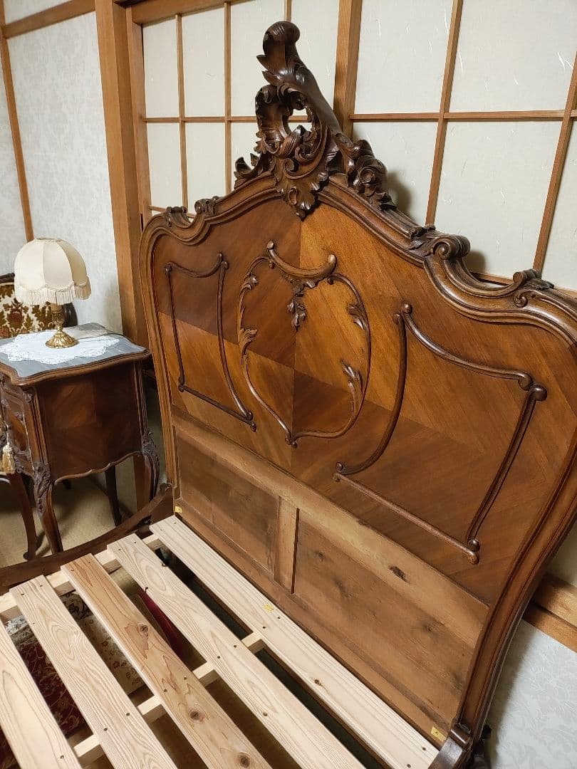 ロココ様式 木製ベッド ブラウン