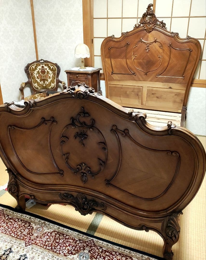 ロココ様式 木製ベッド ブラウン