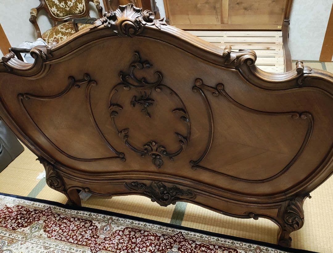 ロココ様式 木製ベッド ブラウン