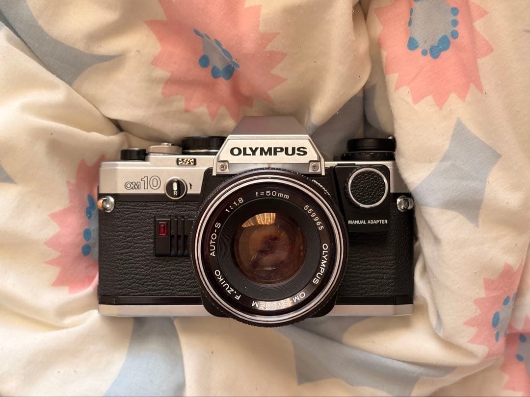 完動 OLYMPUS OM-10 & 50mm f1.8 マニュアルアダプタ付き