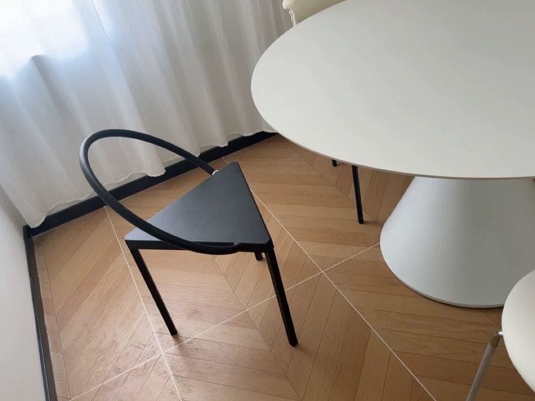 k*u様 【新品・未使用】Triangolo Chair ダイニングチェア 椅子