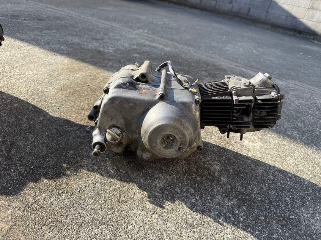 バイク　エンジン3個セット　部品取りなどに