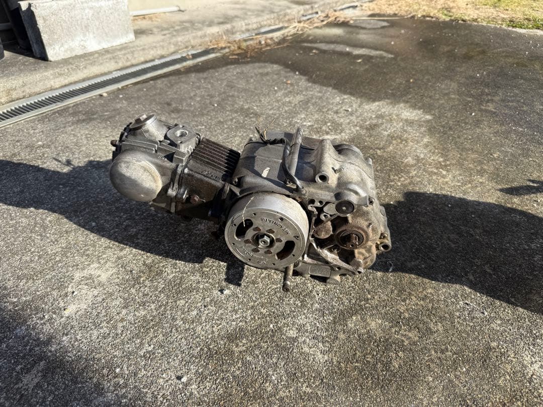 バイク　エンジン3個セット　部品取りなどに