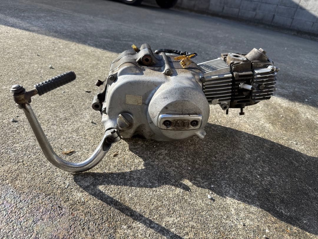 バイク　エンジン3個セット　部品取りなどに