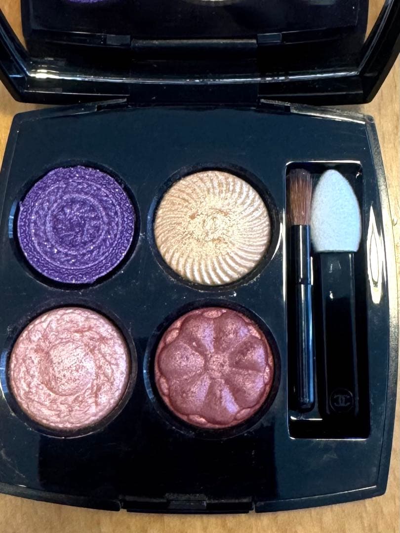 CHANEL アイシャドウパレット 239 ボタンバロック