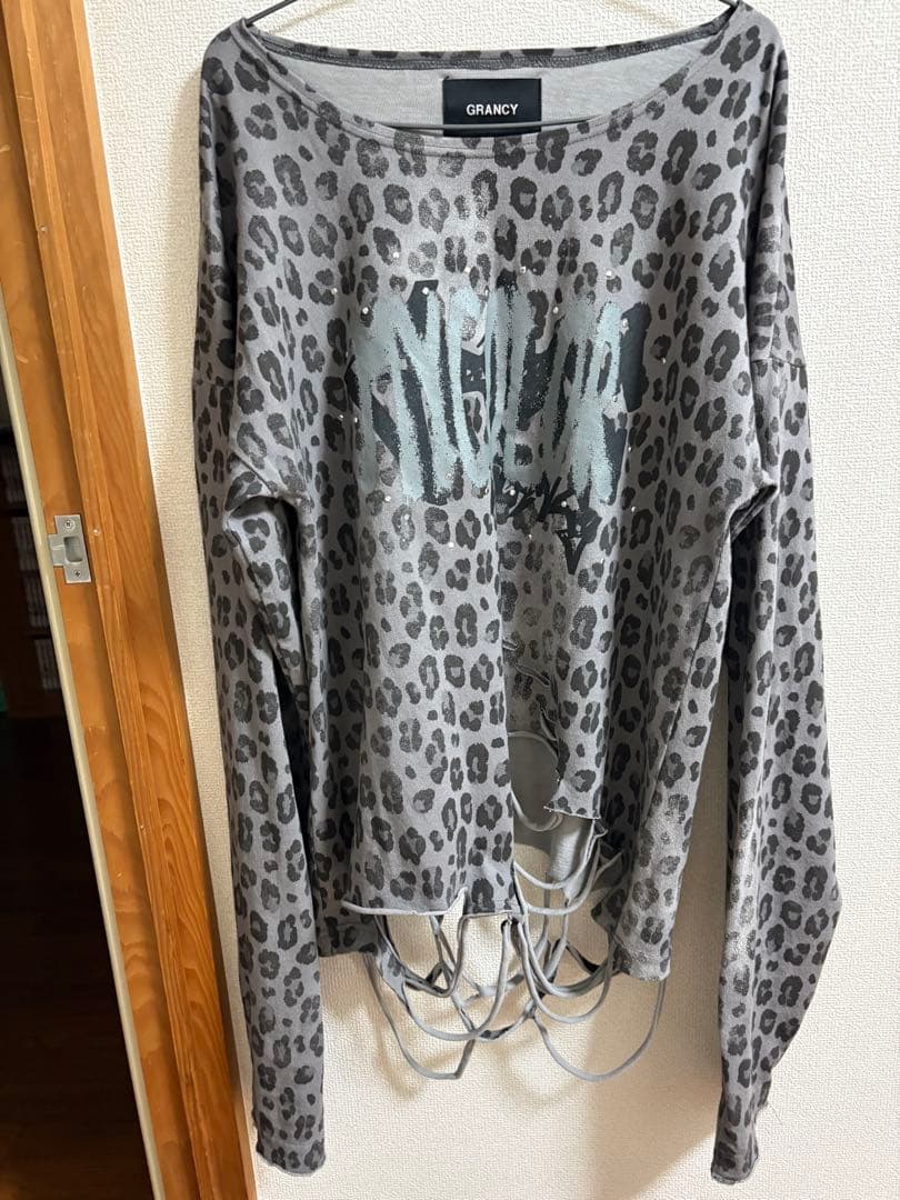 野*ス様 grancy 総柄ラインストーングラフィックロンT Sサイズ