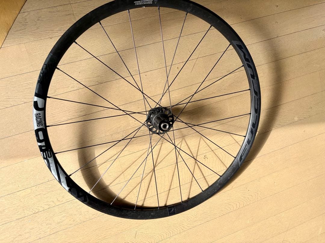 フルクラム　RACING 6DB