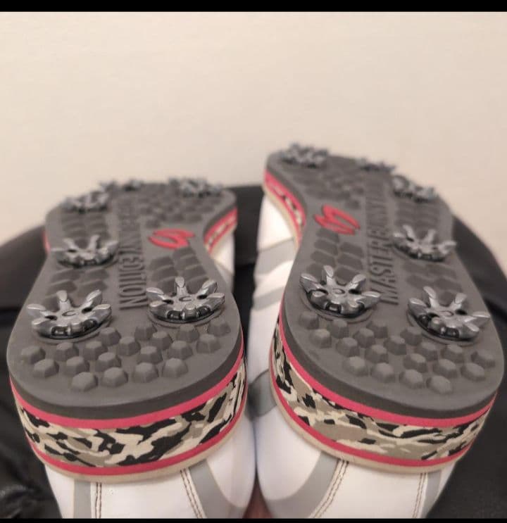 マスターバニーエディション　ゴルフシューズ26.5cm