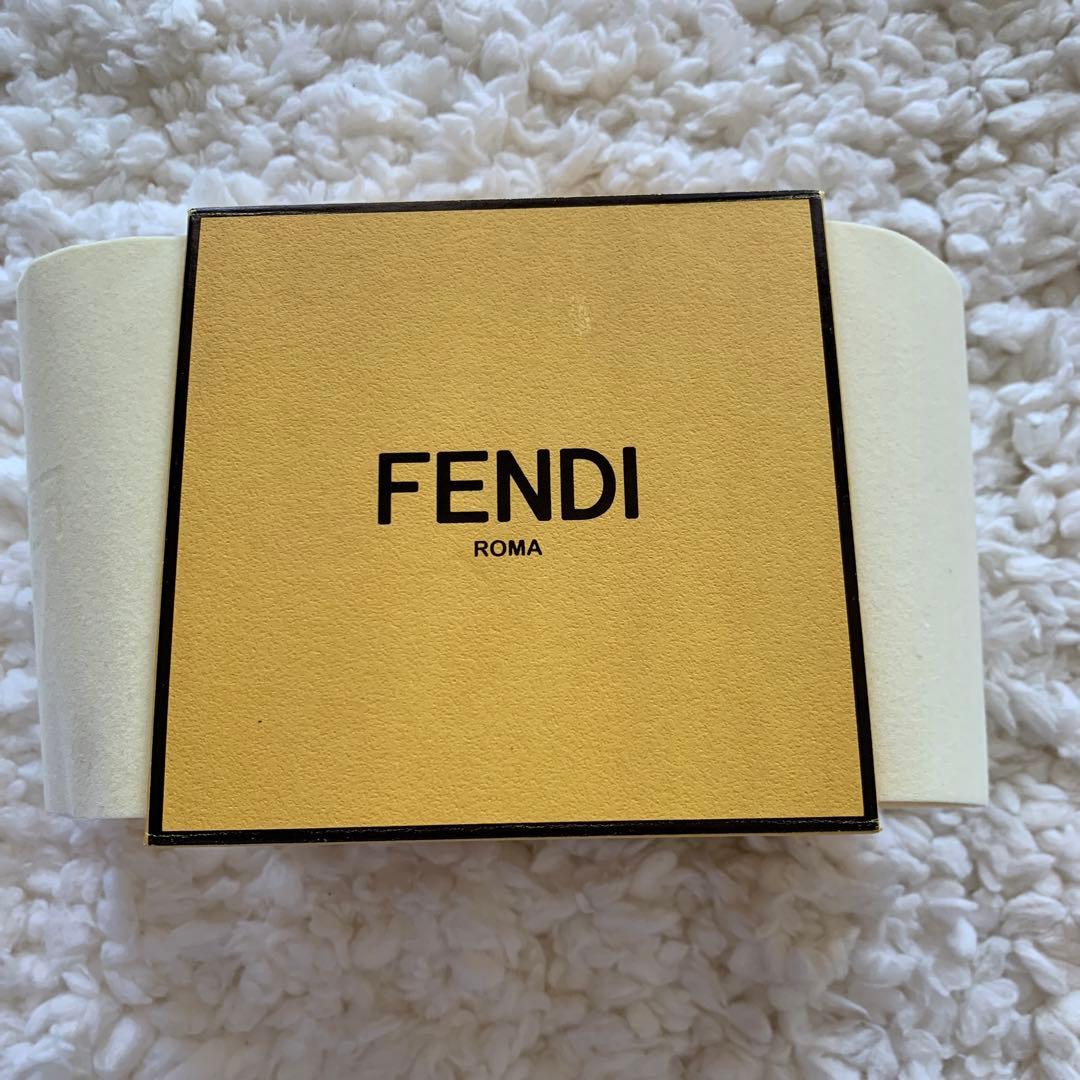 ベルト交換可能　時計